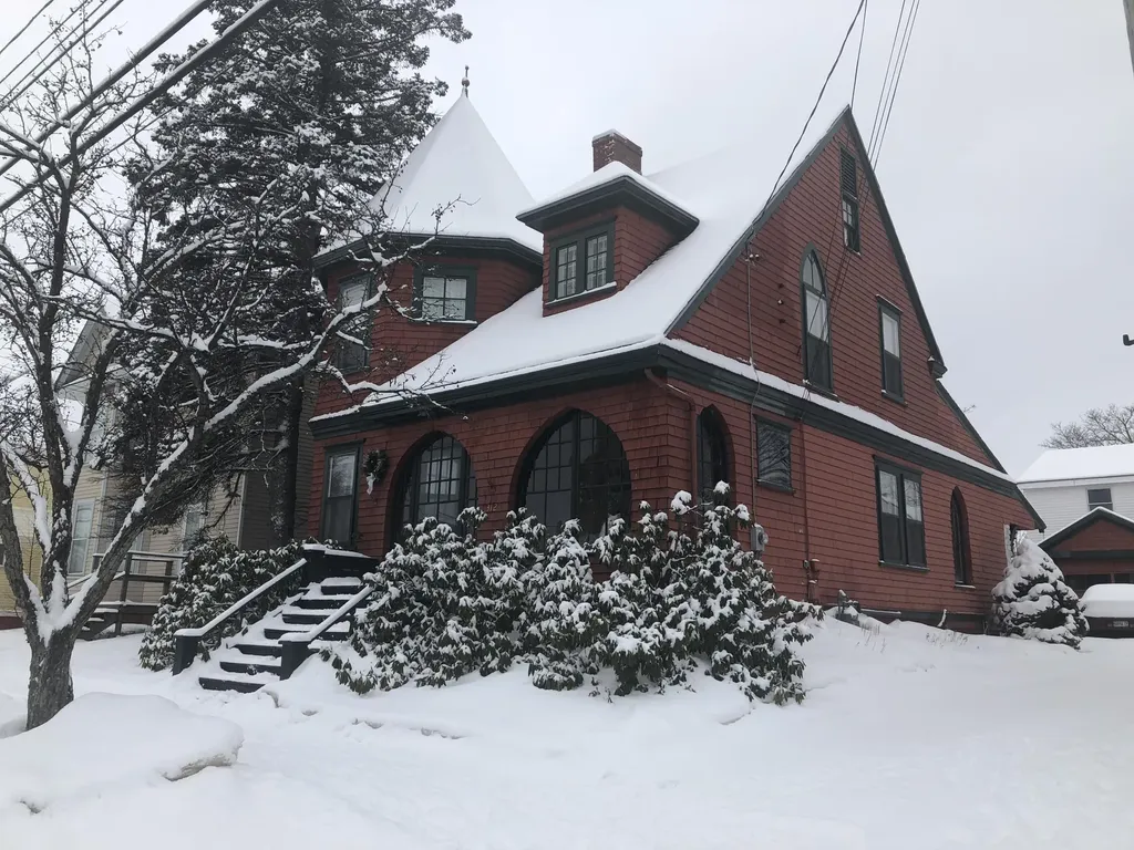 312 Center Street Bangor ME 04401