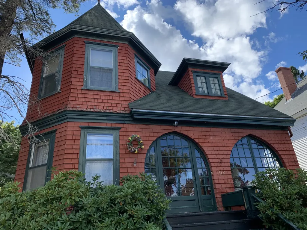 312 Center Street Bangor ME 04401