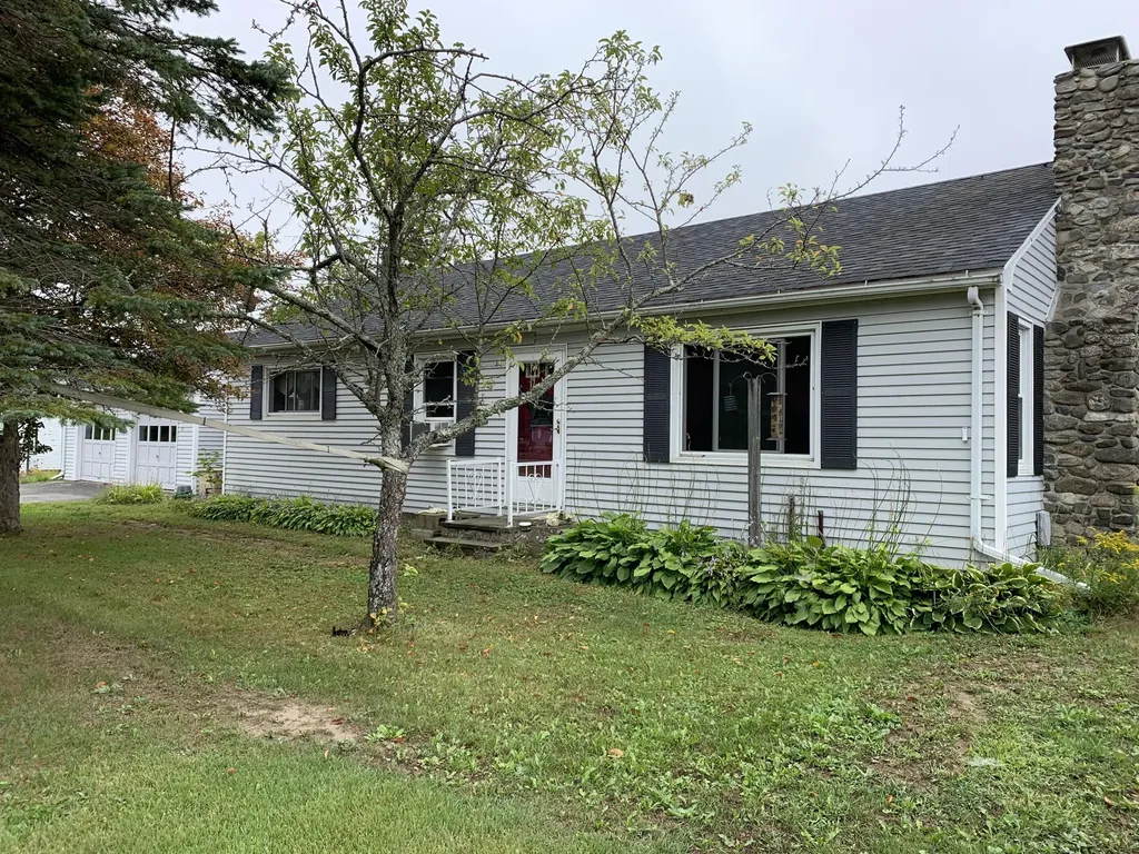 52 Main Street Franklin ME 04634