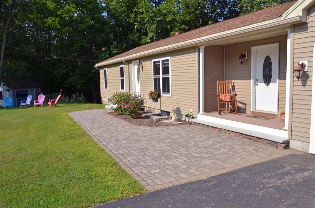 31 Frost Hill Road Norway ME 04268
