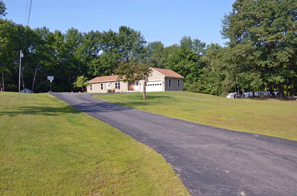 31 Frost Hill Road Norway ME 04268