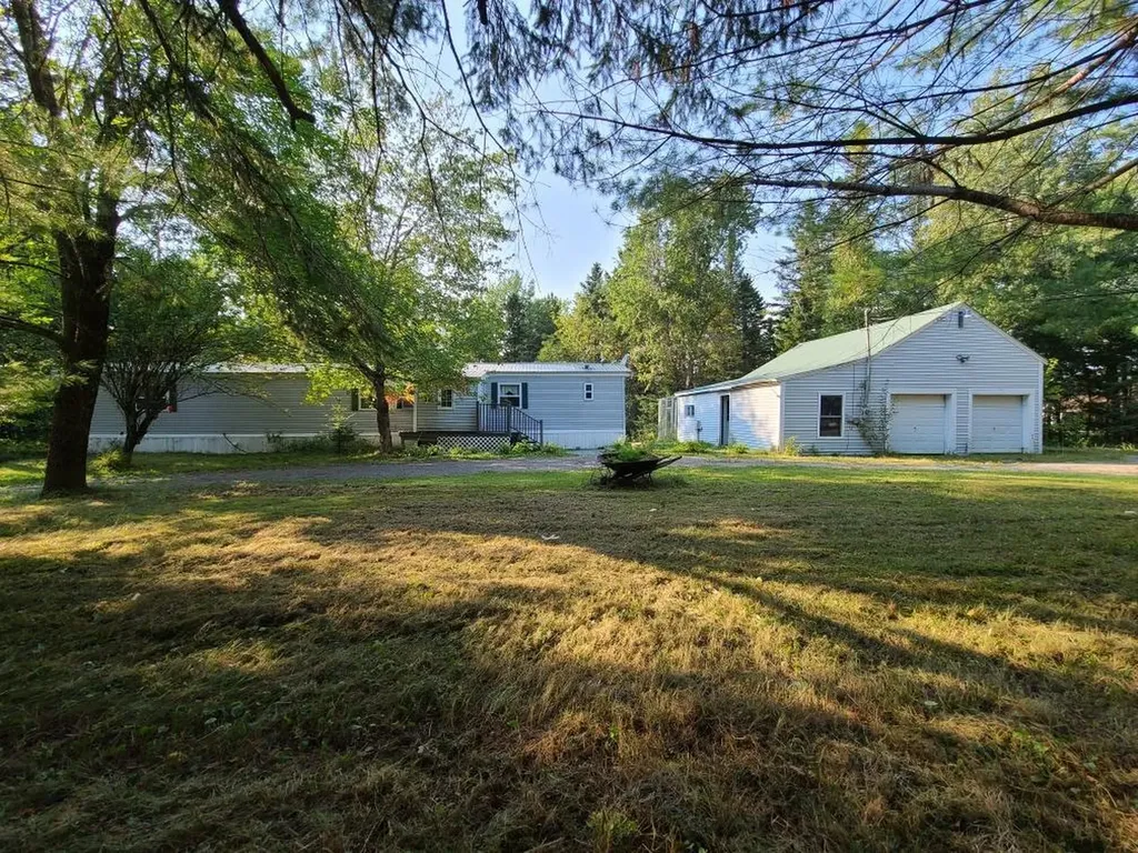 978 Eastern Avenue Holden ME 04429