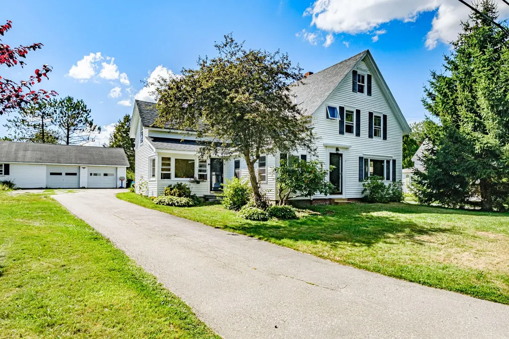 465 Ash Point Drive Owls Head ME 04854