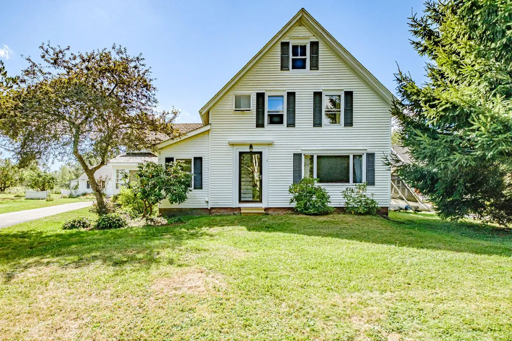 465 Ash Point Drive Owls Head ME 04854