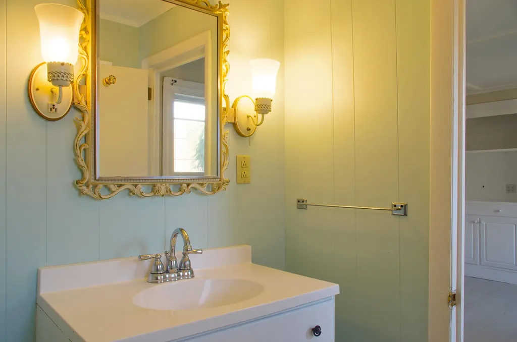 465 Ash Point Drive Owls Head ME 04854