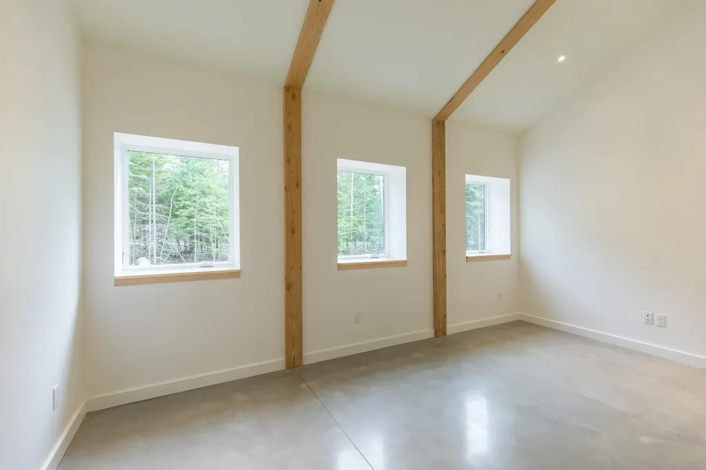 14 Peter Robin Way Freeport ME 04032