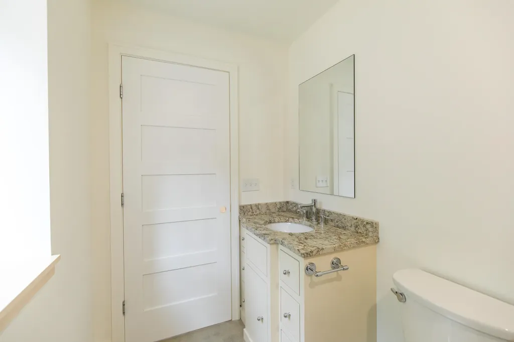 14 Peter Robin Way Freeport ME 04032
