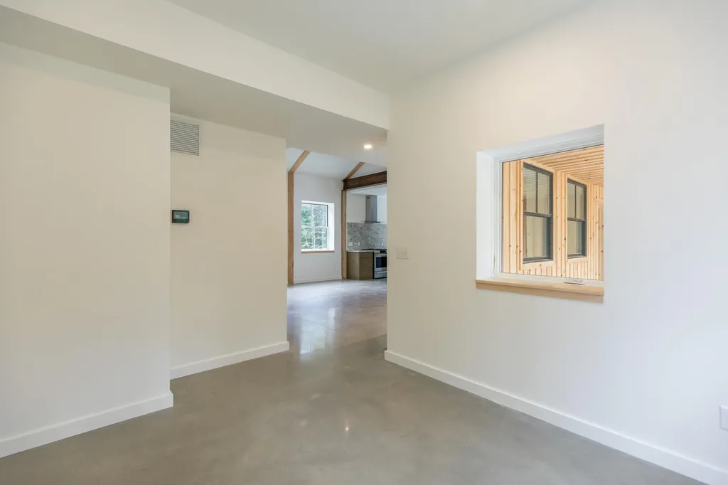 14 Peter Robin Way Freeport ME 04032