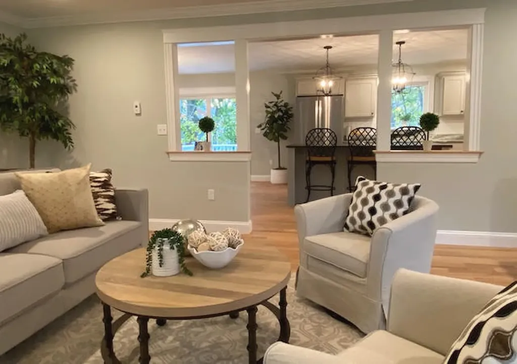 24 Redlon Road Portland ME 04102