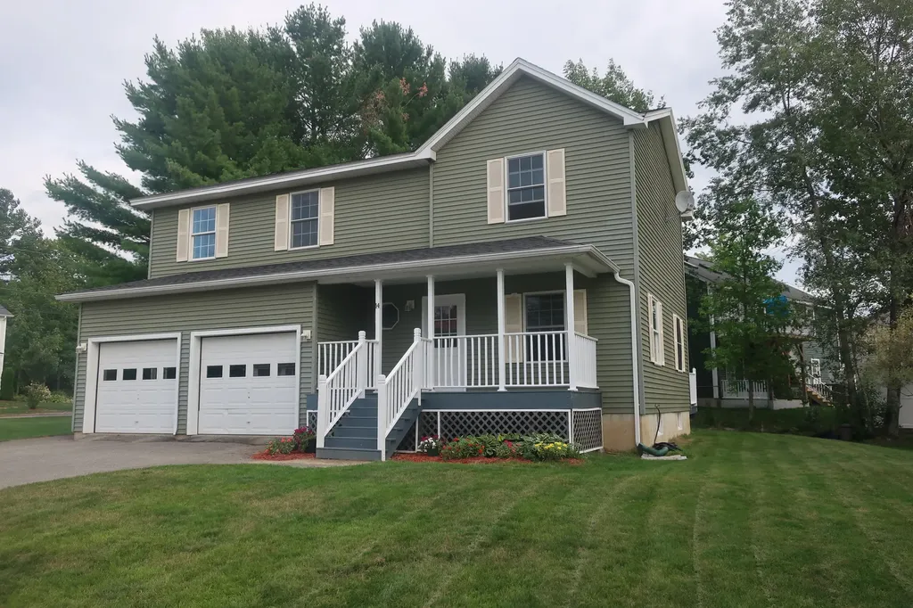 14 Bowdoin Drive Brewer ME 04412