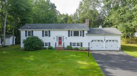 11 Eastview Drive Sanford ME 04073