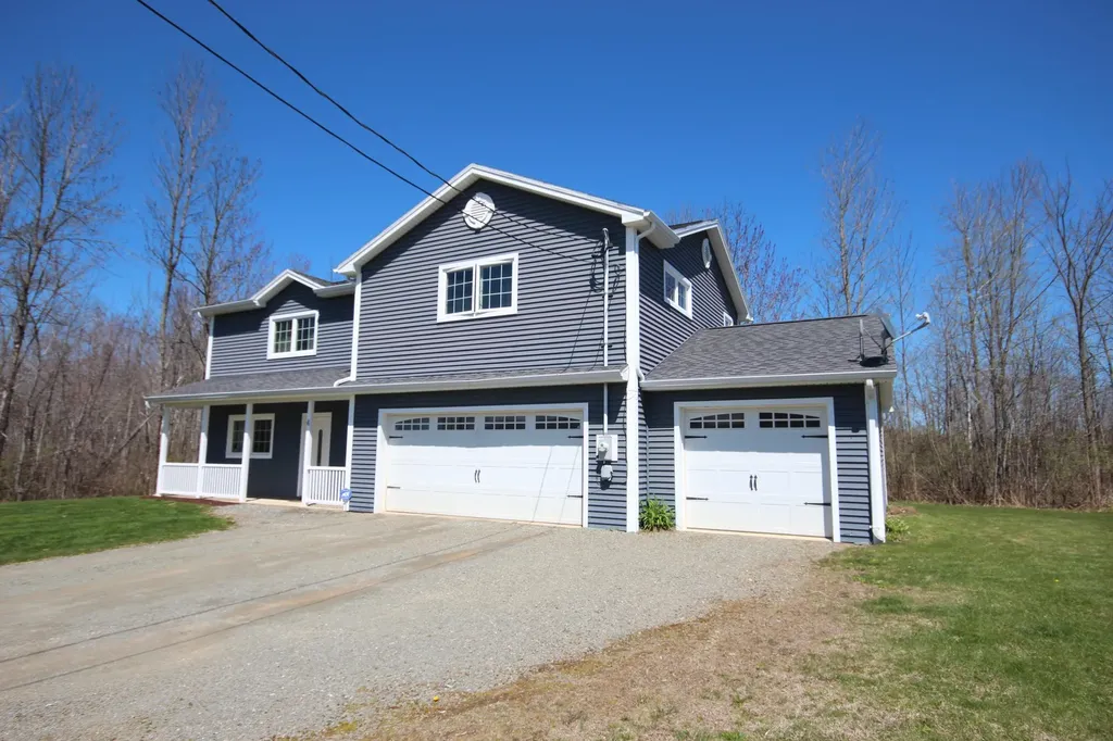 4 Birch Street Newport ME 04953