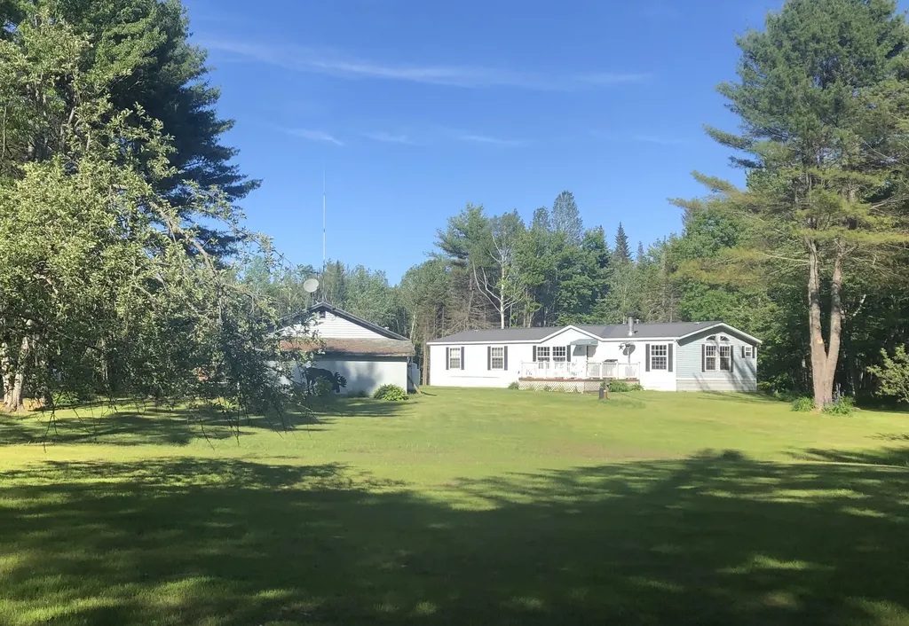 573 Lower Detroit Road Plymouth ME 04969