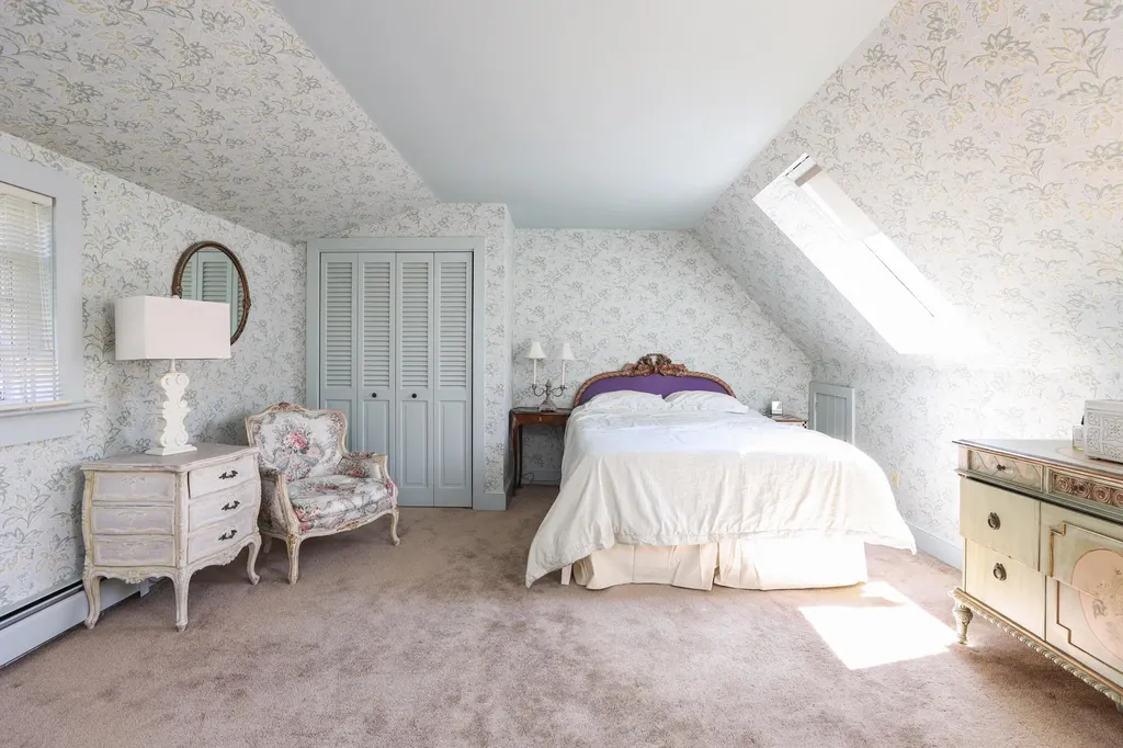 23 Pleasant Street Kennebunk ME 04043