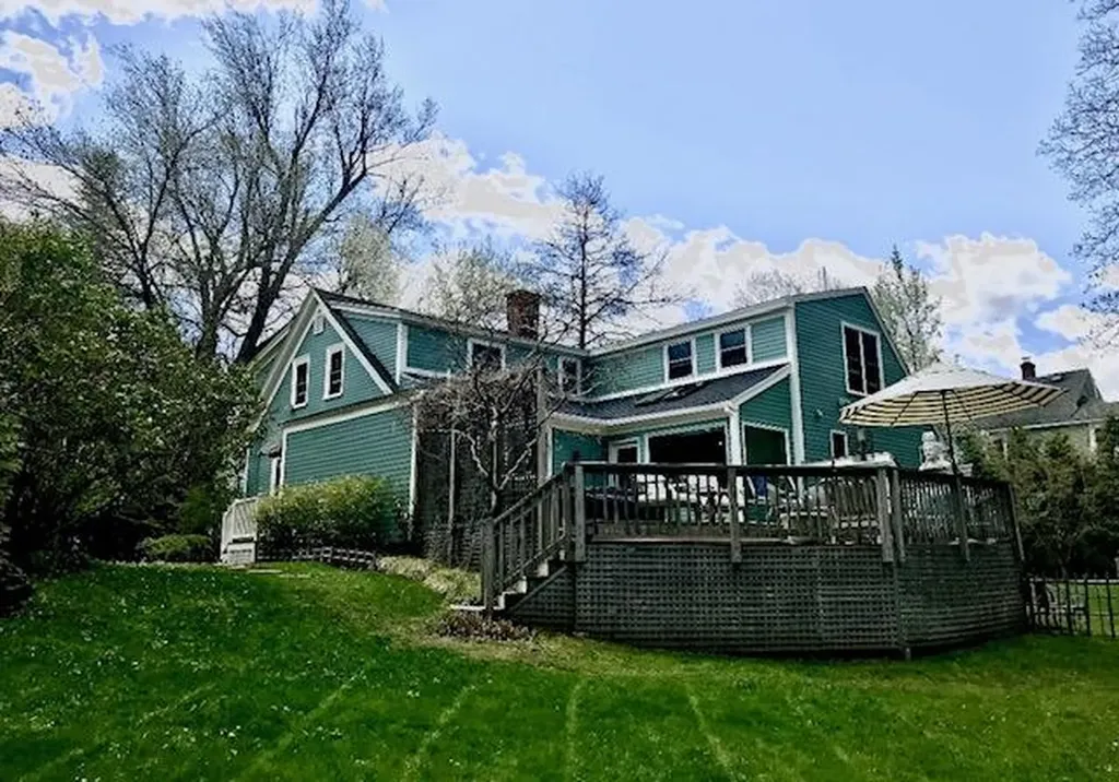 23 Pleasant Street Kennebunk ME 04043