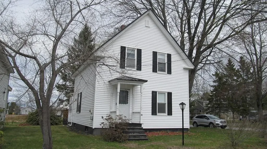 24 Cross Street Brewer ME 04412