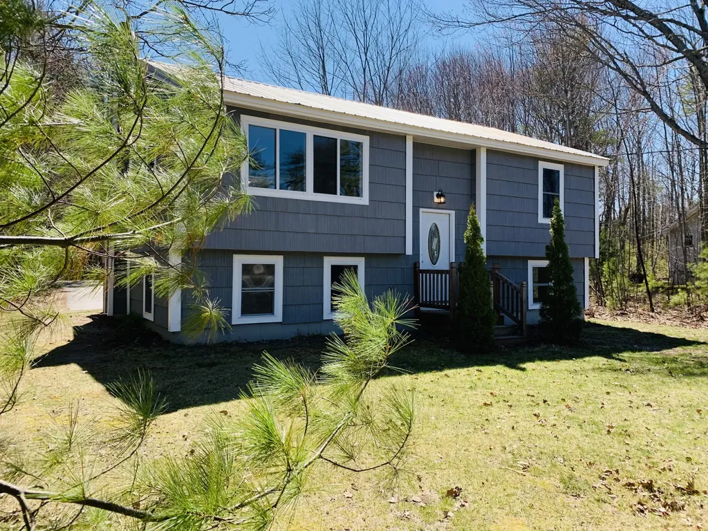 5 Shadow Lawn Drive Standish ME 04084