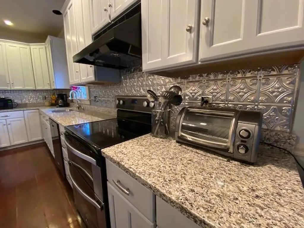 19 Jamison Place Manchester ME 04351