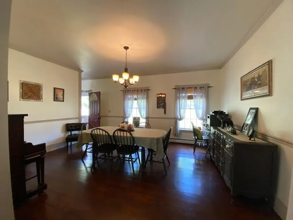 19 Jamison Place Manchester ME 04351