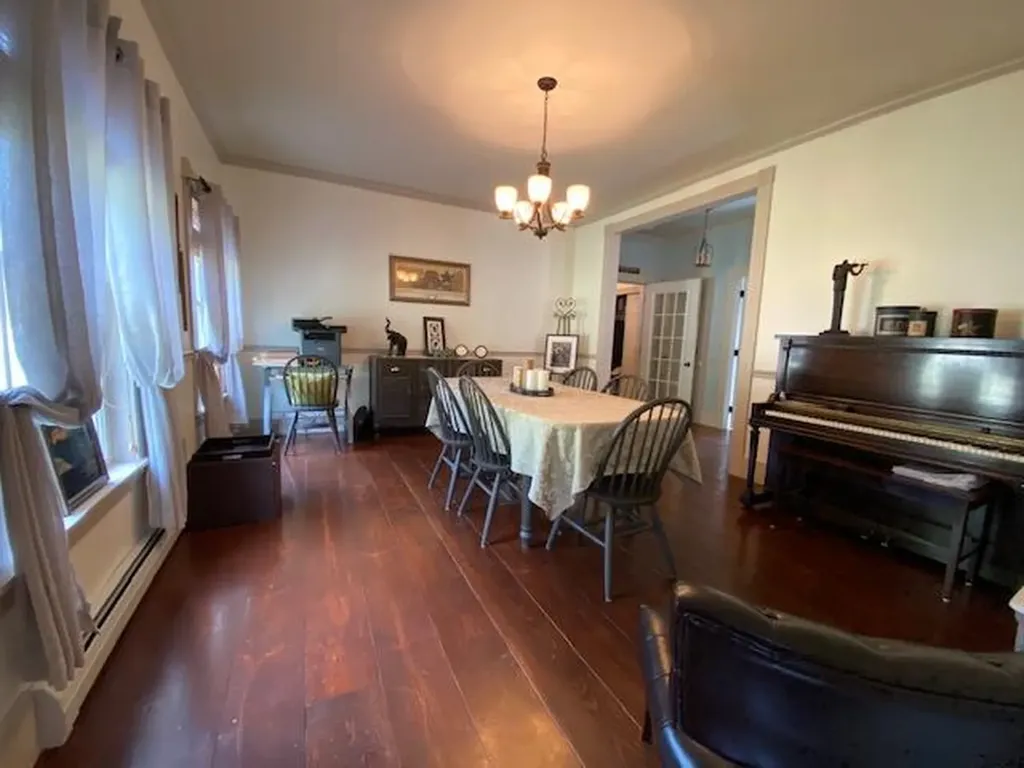 19 Jamison Place Manchester ME 04351
