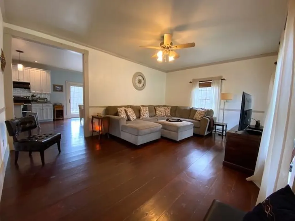 19 Jamison Place Manchester ME 04351