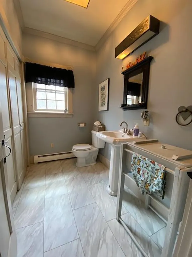19 Jamison Place Manchester ME 04351