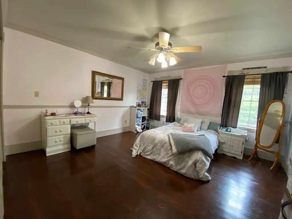 19 Jamison Place Manchester ME 04351