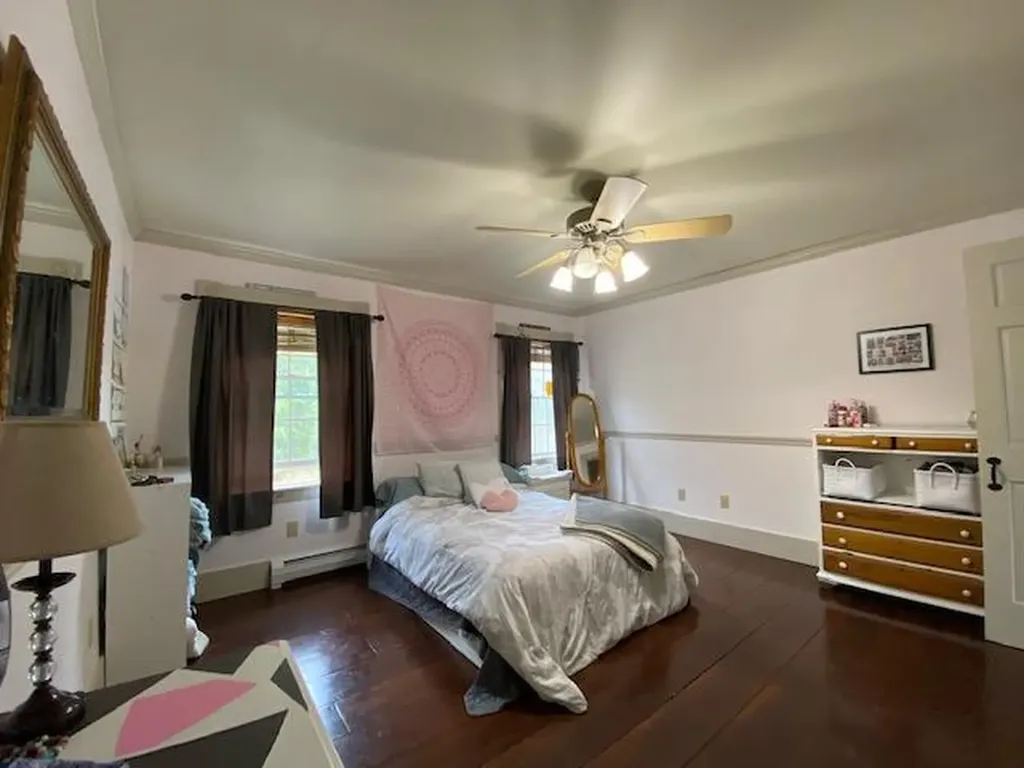 19 Jamison Place Manchester ME 04351