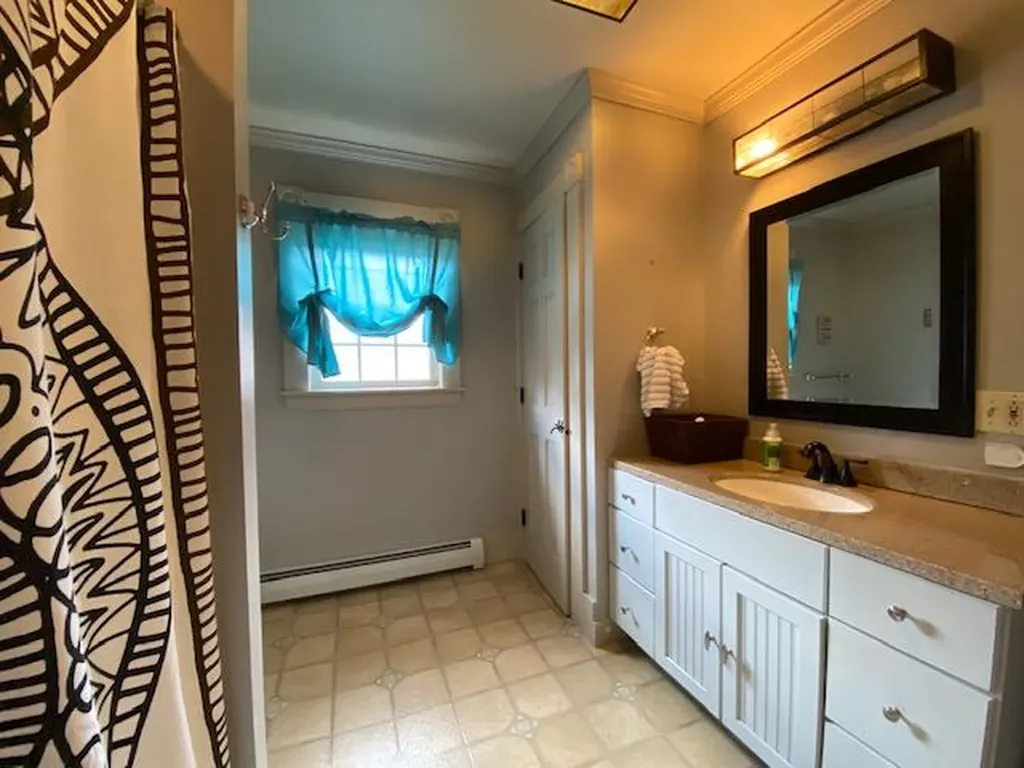 19 Jamison Place Manchester ME 04351