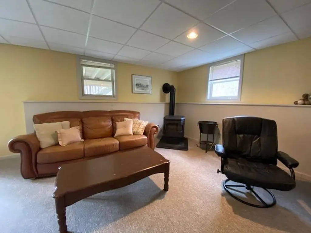 19 Jamison Place Manchester ME 04351
