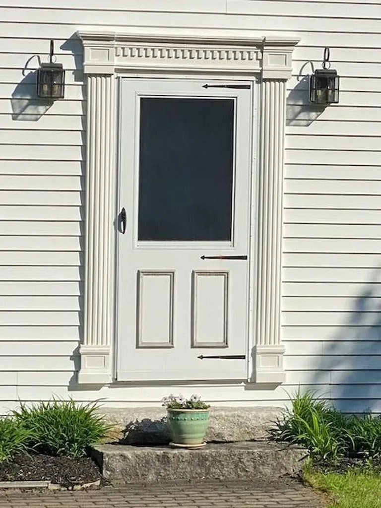 19 Jamison Place Manchester ME 04351
