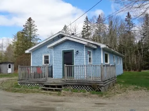 29 Mclean Lane Milbridge ME 04658