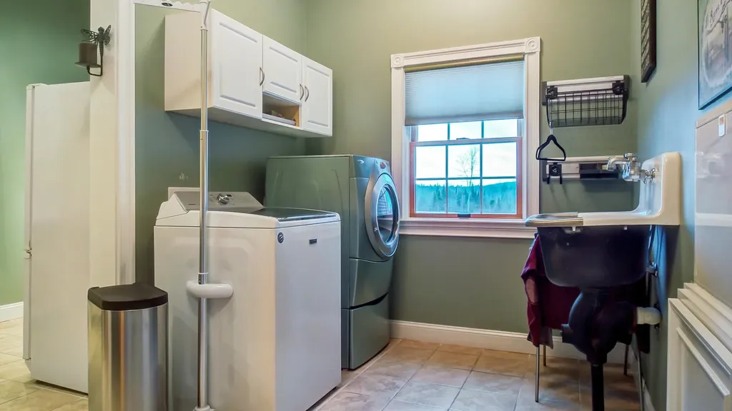 707 Hampden Road Carmel ME 04419