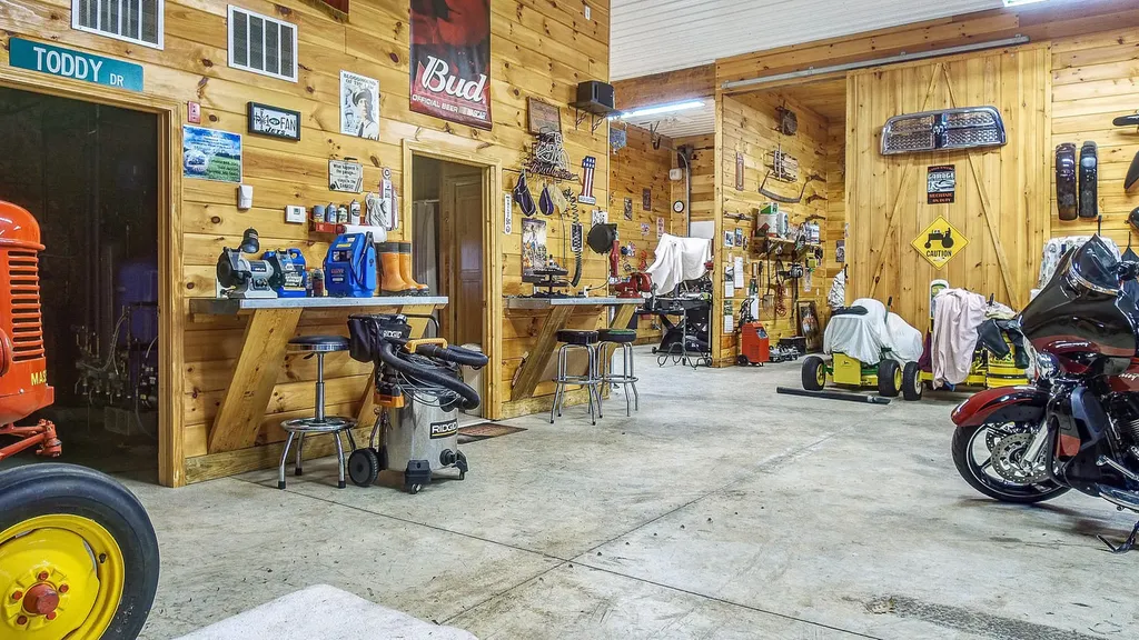 707 Hampden Road Carmel ME 04419