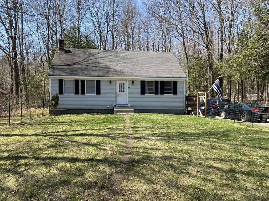 136 Pamela Drive Winthrop ME 04364