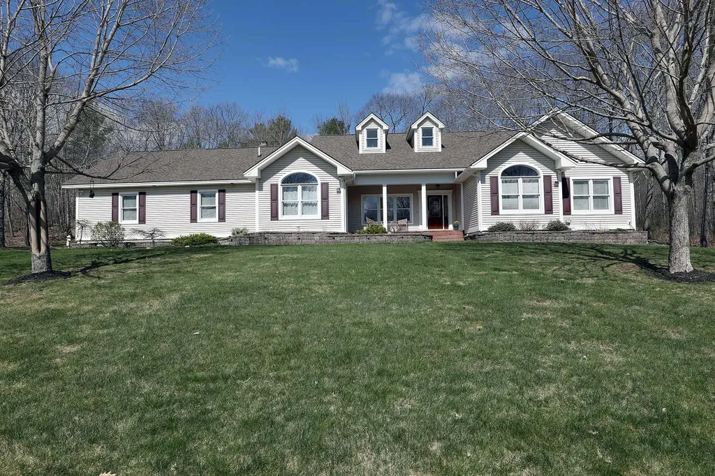 5 Szady Drive Vassalboro ME 04989