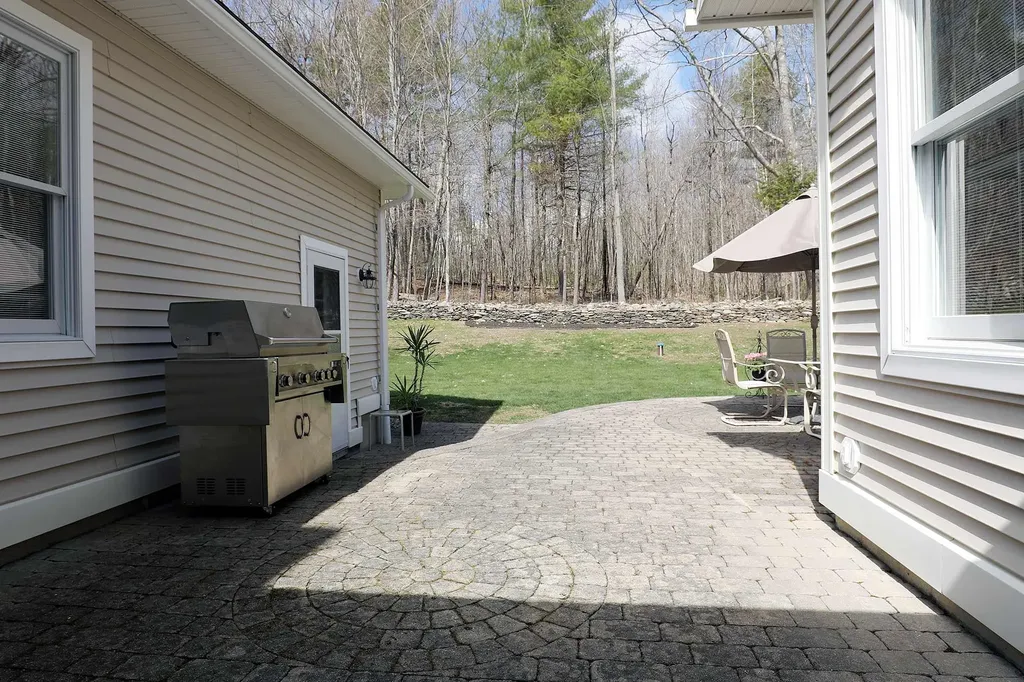 5 Szady Drive Vassalboro ME 04989