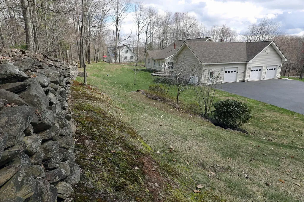 5 Szady Drive Vassalboro ME 04989