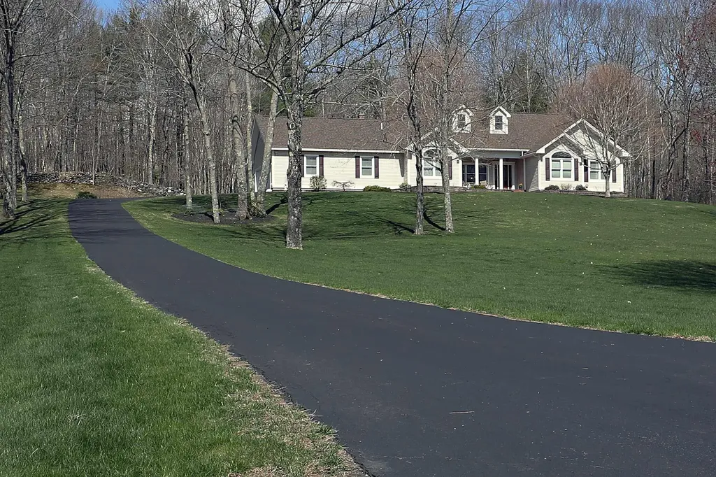 5 Szady Drive Vassalboro ME 04989