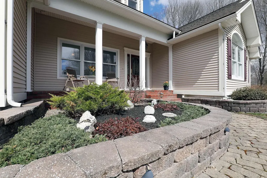 5 Szady Drive Vassalboro ME 04989