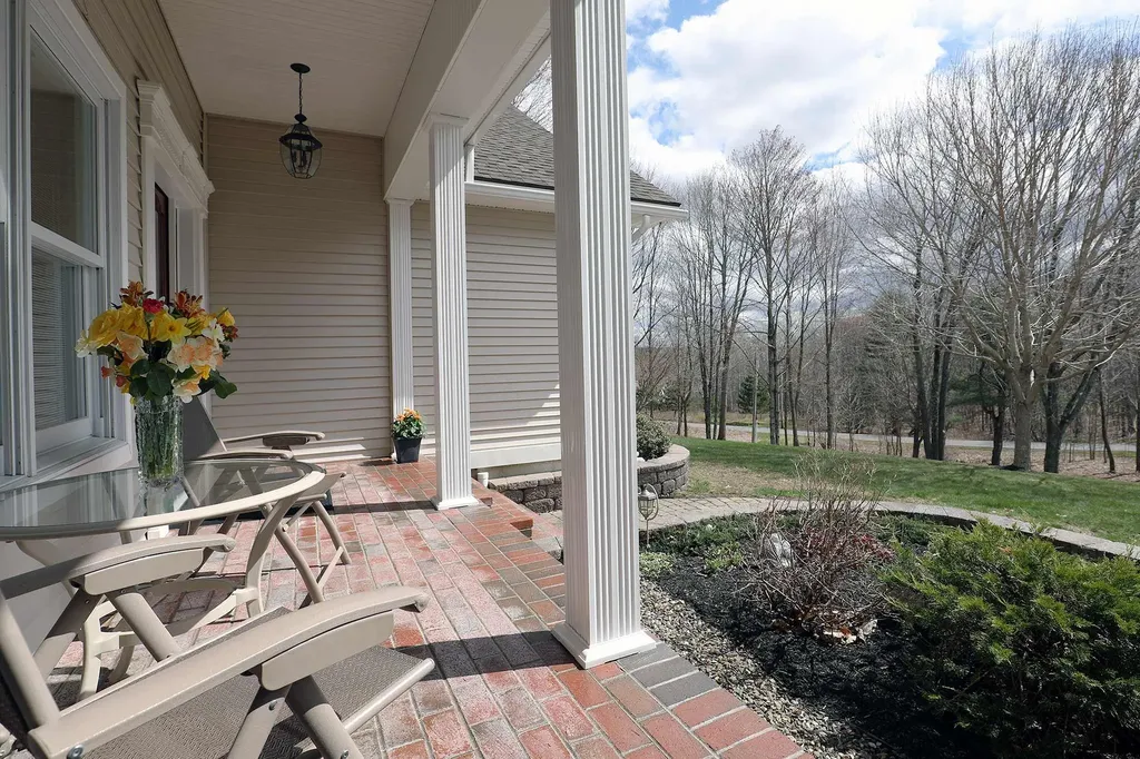 5 Szady Drive Vassalboro ME 04989