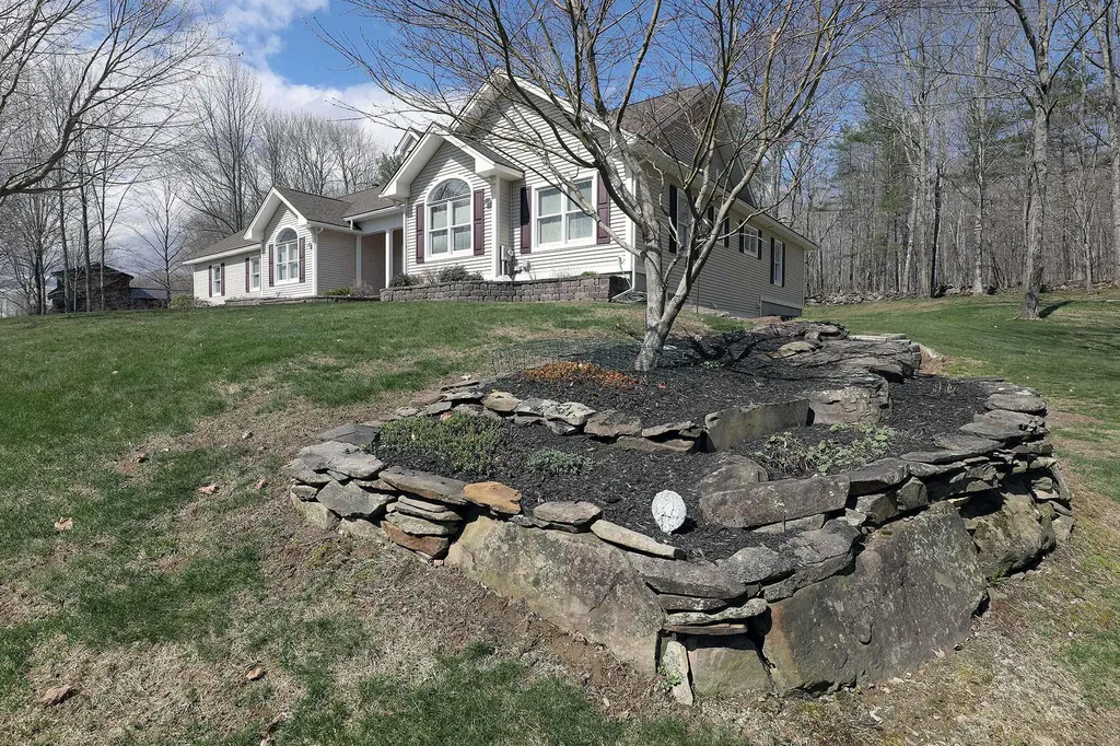 5 Szady Drive Vassalboro ME 04989