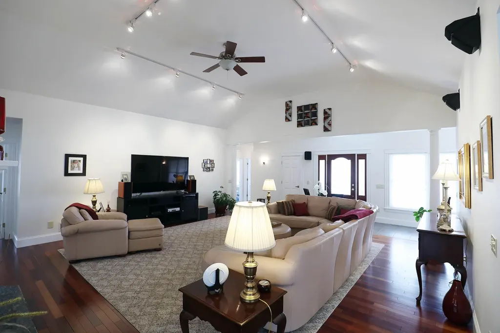 5 Szady Drive Vassalboro ME 04989