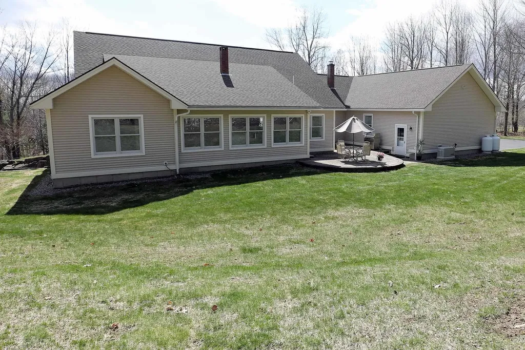 5 Szady Drive Vassalboro ME 04989