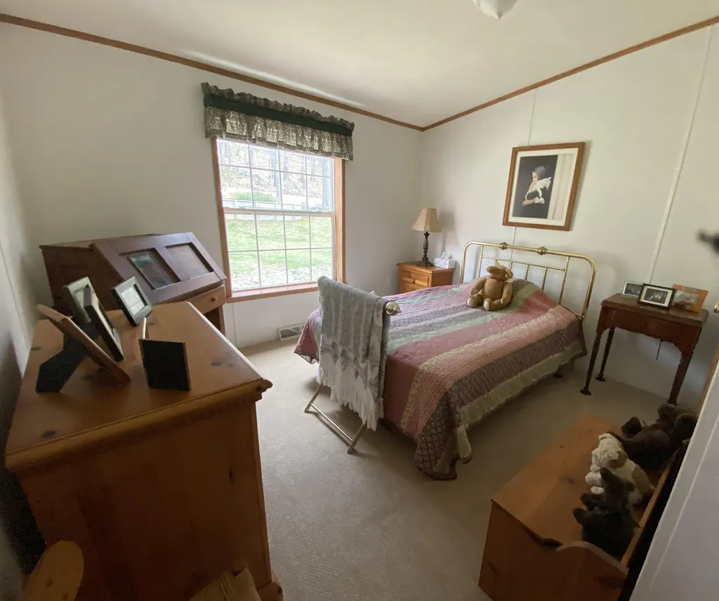 89 Spring Street Dixfield ME 04224