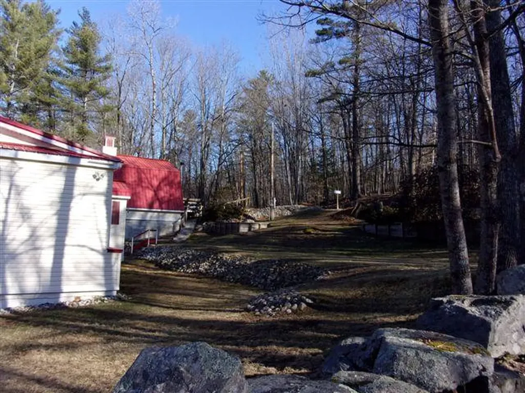 89 Spring Street Dixfield ME 04224