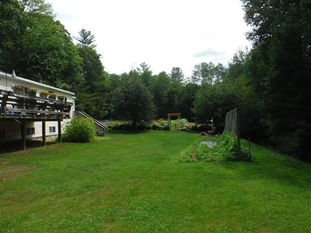 89 Spring Street Dixfield ME 04224