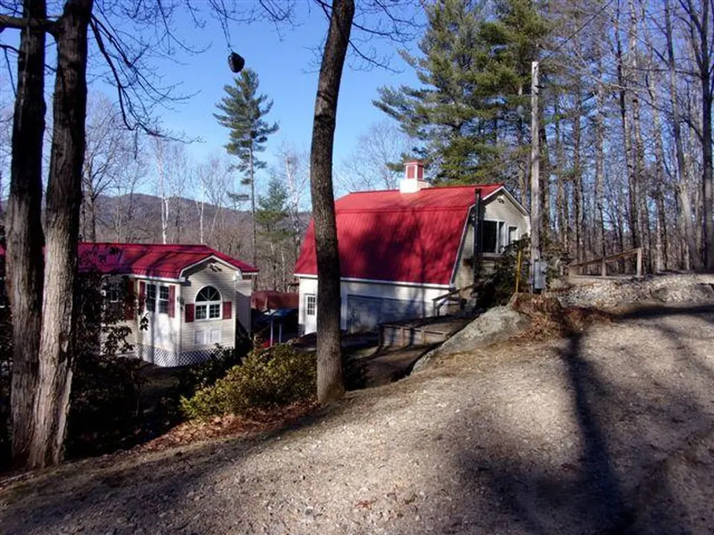 89 Spring Street Dixfield ME 04224