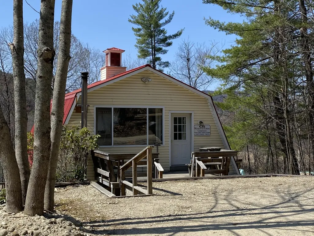 89 Spring Street Dixfield ME 04224