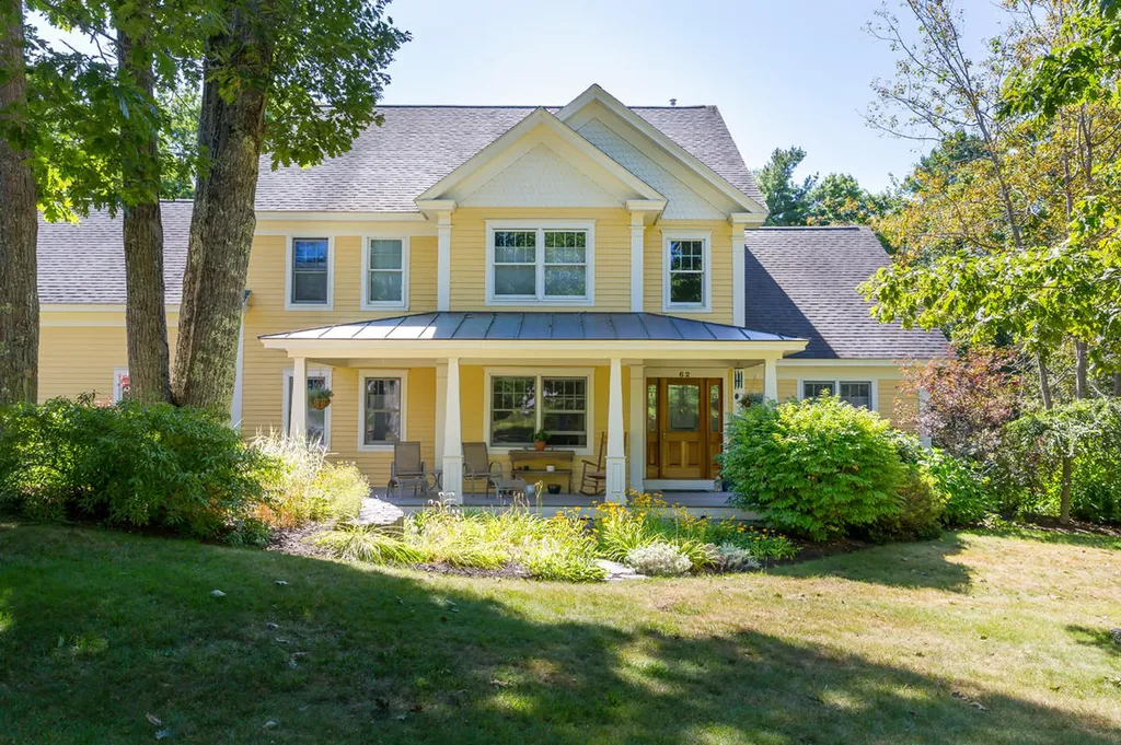 62 Cross Hill Road Cape Elizabeth ME 04107